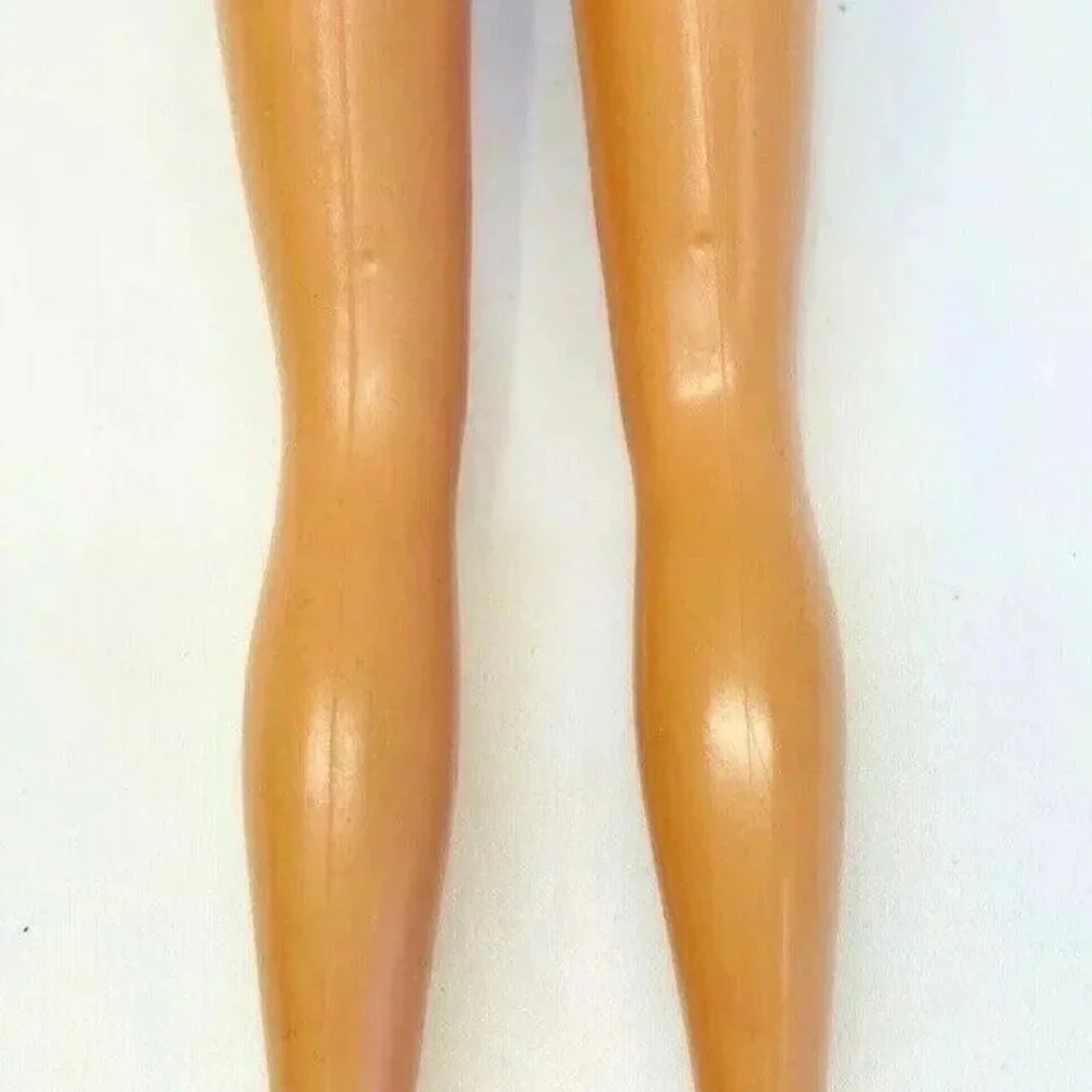 MATTEL BARBIE Doll Blonde Hair Blue Eyes 3 Piece Outfit 12